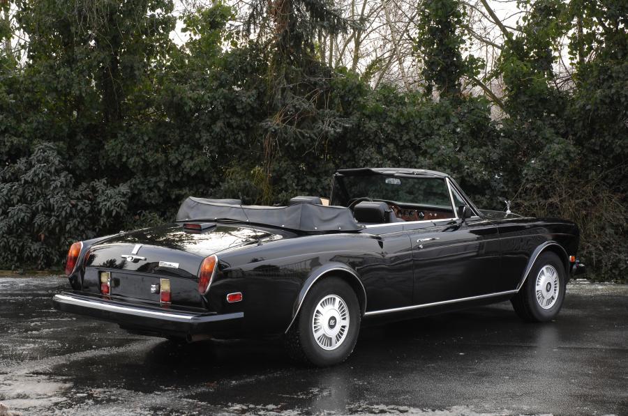  Rolls-Royce Corniche III 1989 года  (фото 5 из 15)